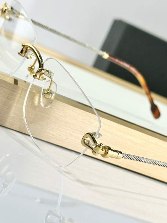 Picture of Fred Sunglasses _SKUfw69700011fw